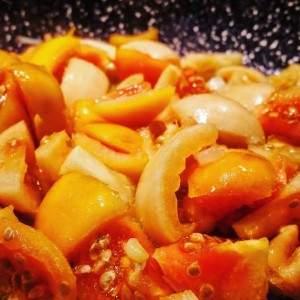 Pomodori_gialli_pugliesi_stufati